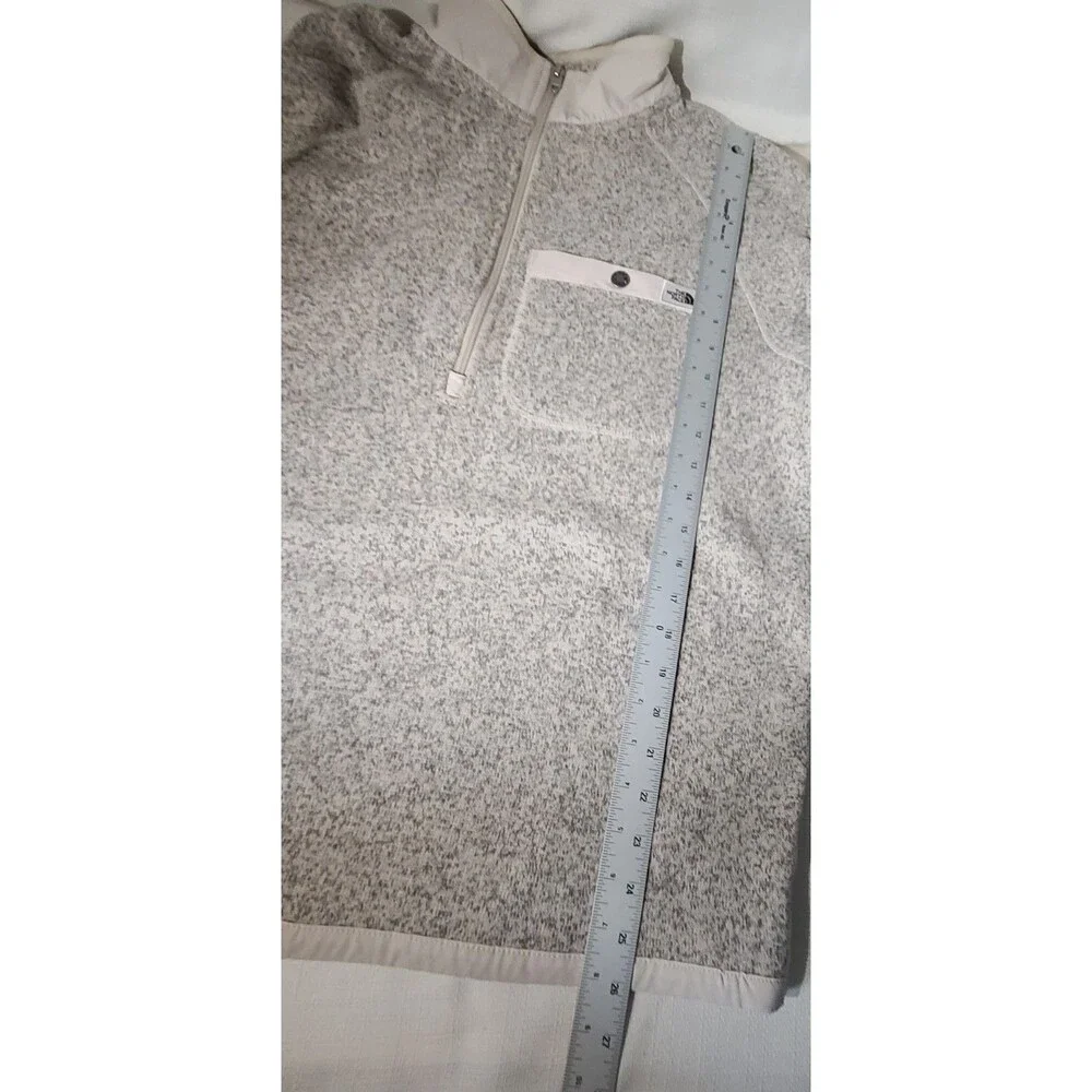The North Face Men's M Quarter Zip Sweater Fleece Pullover Gray Active Wealth